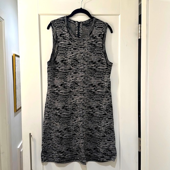 Theory Sleeveless Dress - Picture 1 of 7